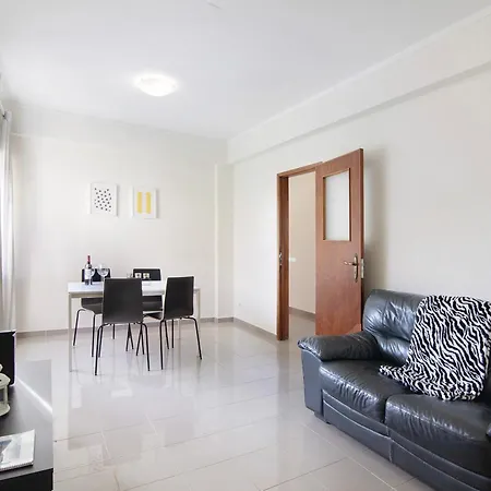 Matinhos House * Faro
